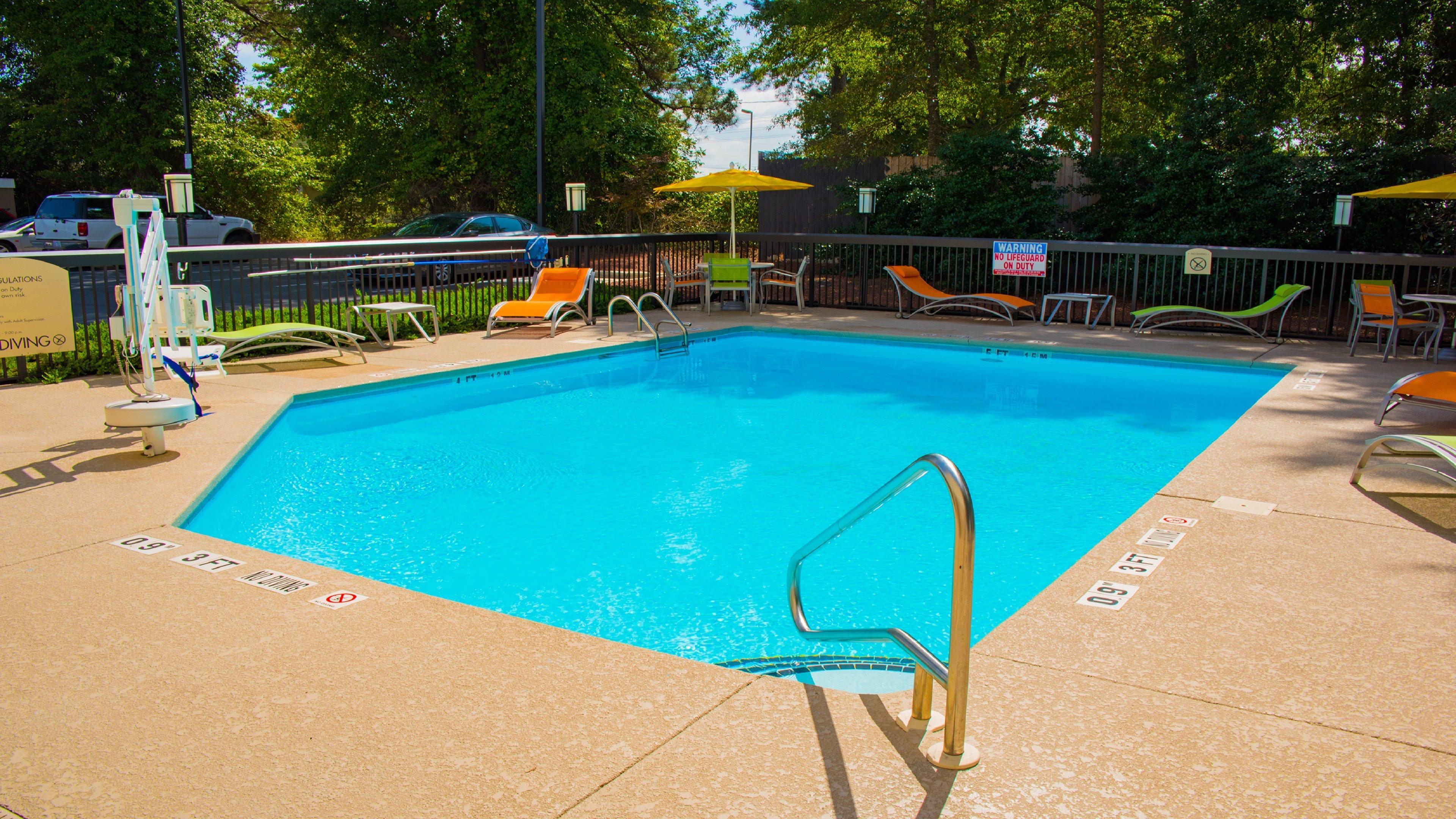 Holiday Inn Express Hotel & Suites Kinston By Ihg Exterior foto